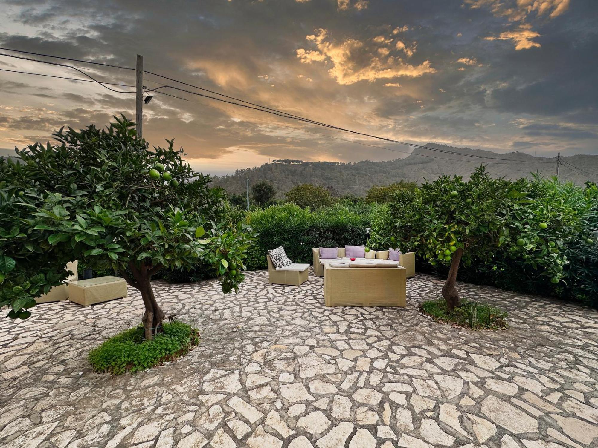 Casale E Relais Hotel 4*