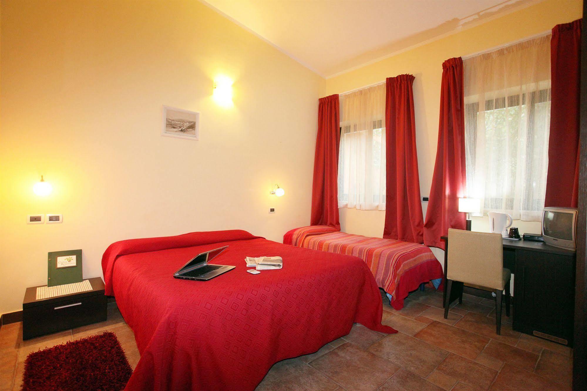Casale E Relais 4* Motta Camastra