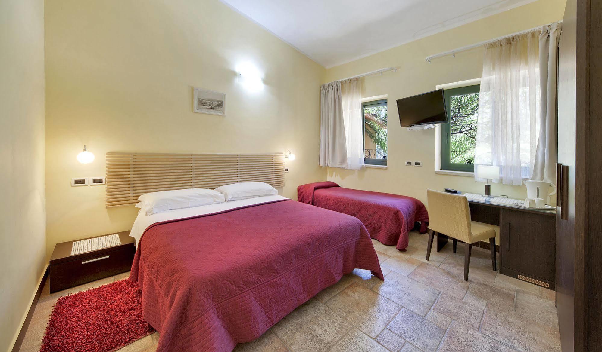 Hotel Casale E Relais